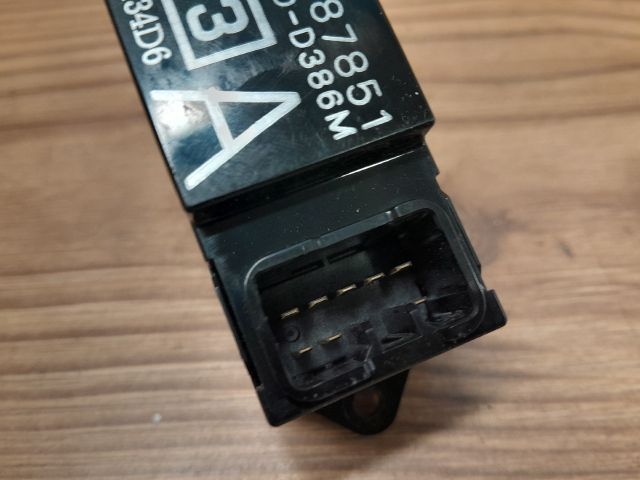 bontott MITSUBISHI LANCER Jobb hátsó Ablakemelő Kapcsoló