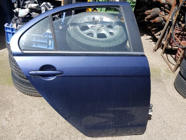 bontott MITSUBISHI LANCER Jobb hátsó Ajtó (Részeivel)