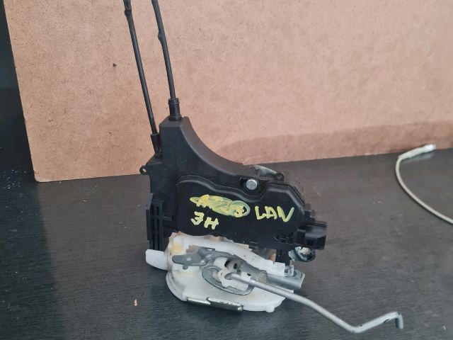 bontott MITSUBISHI LANCER Jobb hátsó Ajtózár