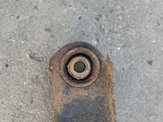 bontott MITSUBISHI LANCER Jobb hátsó Alsó Lengőkar