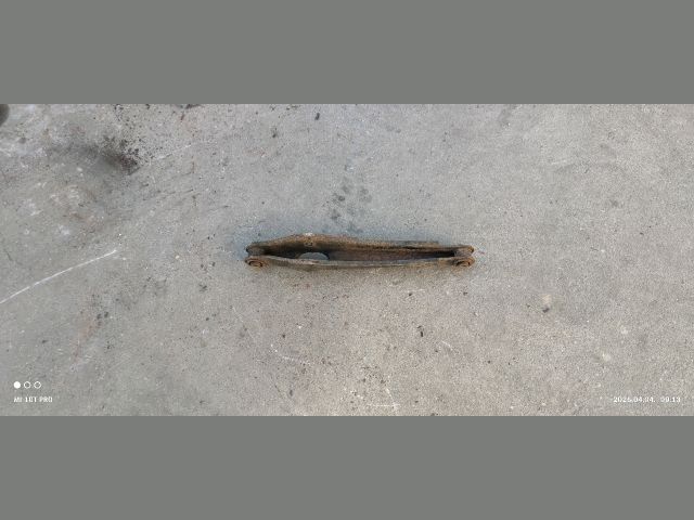 bontott MITSUBISHI LANCER Jobb hátsó Alsó Lengőkar