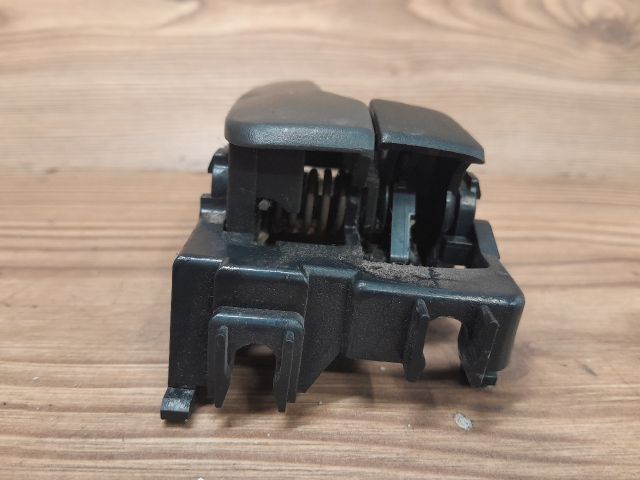 bontott MITSUBISHI LANCER Jobb hátsó Belső Kilincs