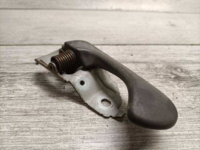 bontott MITSUBISHI LANCER Jobb hátsó Belső Kilincs