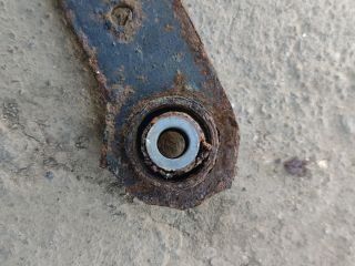 bontott MITSUBISHI LANCER Jobb hátsó Felső Lengőkar