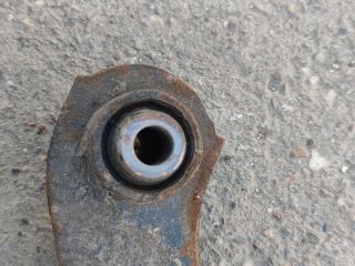 bontott MITSUBISHI LANCER Jobb hátsó Felső Lengőkar