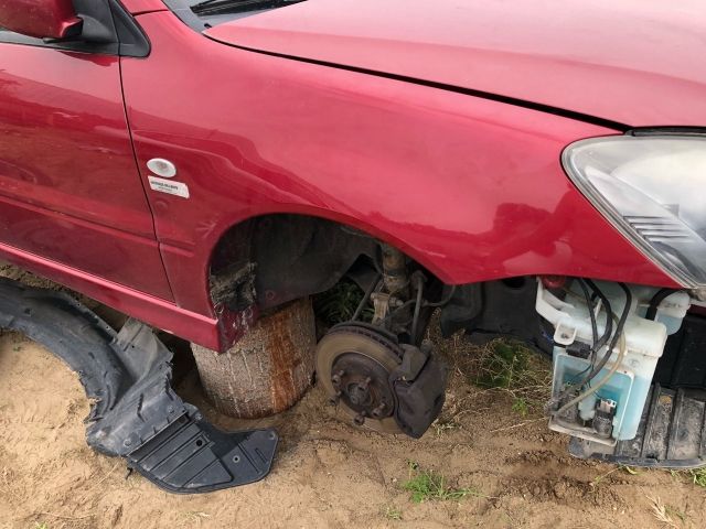 bontott MITSUBISHI LANCER Jobb hátsó Hosszlengőkar