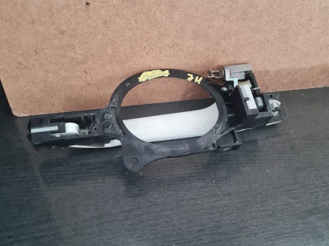 bontott MITSUBISHI LANCER Jobb hátsó Külső Kilincs