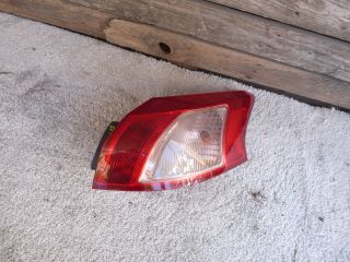 bontott MITSUBISHI LANCER Jobb Hátsó Lámpa