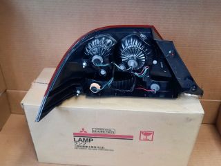 bontott MITSUBISHI LANCER Jobb Hátsó Lámpa