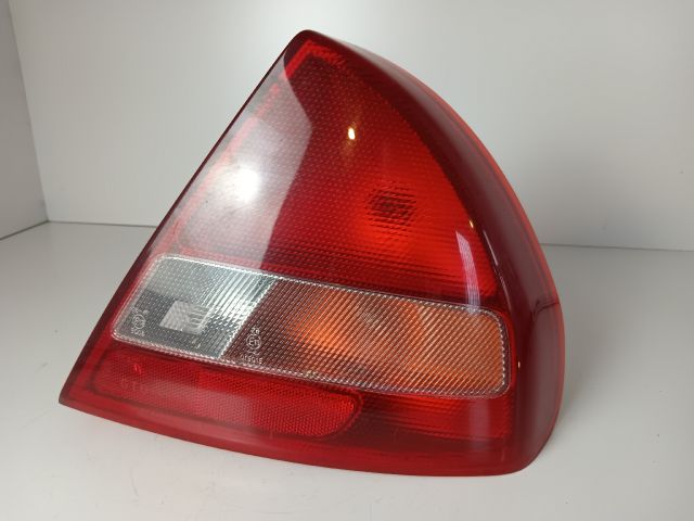 bontott MITSUBISHI LANCER Jobb Hátsó Lámpa