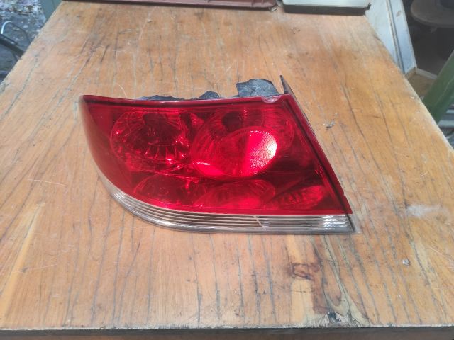 bontott MITSUBISHI LANCER Jobb Hátsó Lámpa