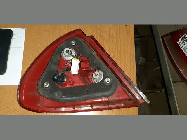 bontott MITSUBISHI LANCER Jobb Hátsó Lámpa