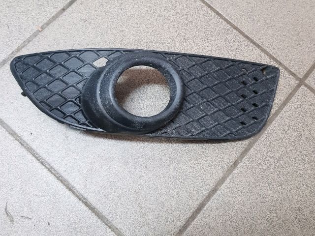 bontott MITSUBISHI LANCER Jobb Ködfényszóró Lámpakeret