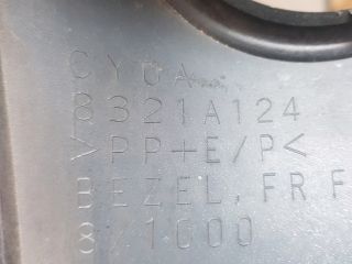 bontott MITSUBISHI LANCER Jobb Ködlámpa Rács