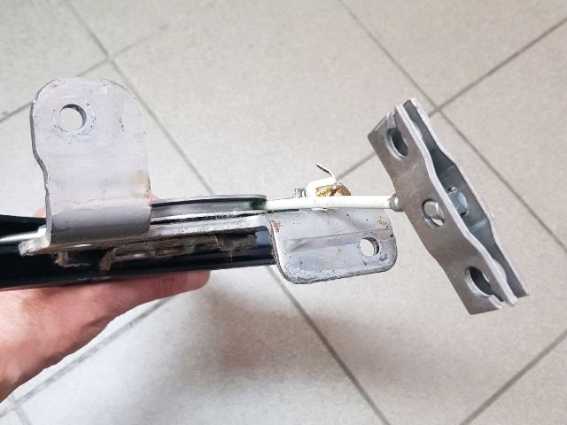 bontott MITSUBISHI LANCER Kézifék Kar