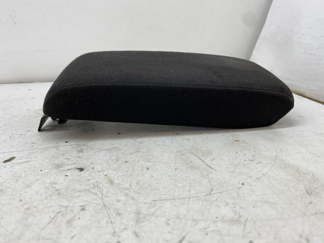 bontott MITSUBISHI LANCER Könyöklő