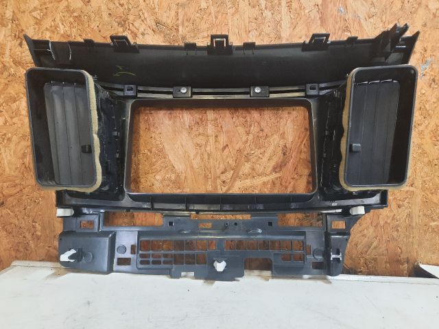 bontott MITSUBISHI LANCER Középkonzol Keret