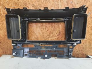 bontott MITSUBISHI LANCER Középkonzol Keret