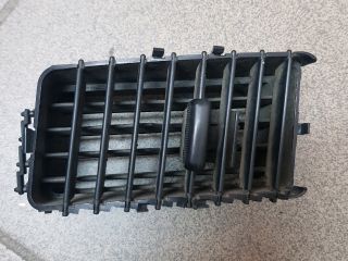 bontott MITSUBISHI LANCER Középső Bal Szellőző