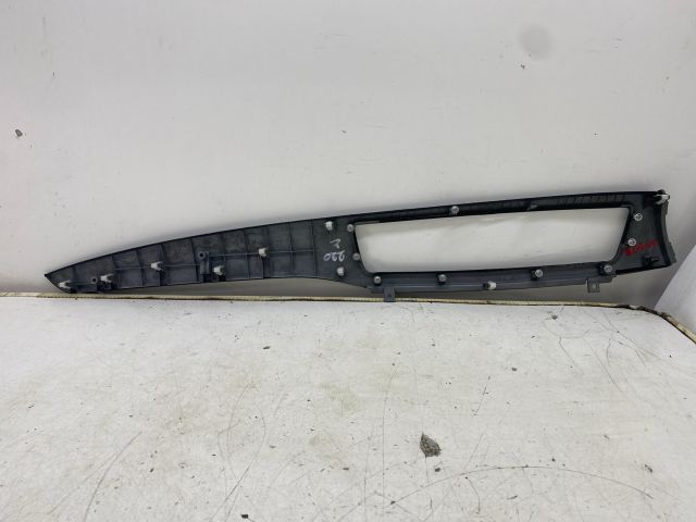 bontott MITSUBISHI LANCER Középső Műszerfal Díszléc