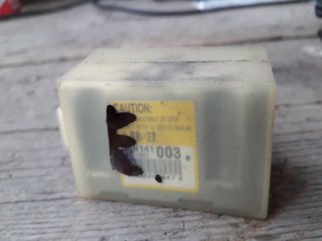 bontott MITSUBISHI LANCER Légzsák Indító Modul Oldallégzsák