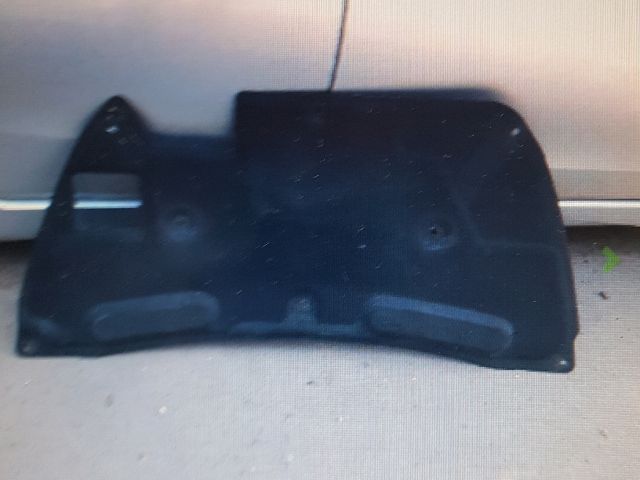 bontott MITSUBISHI LANCER Motorháztető Szigetelés