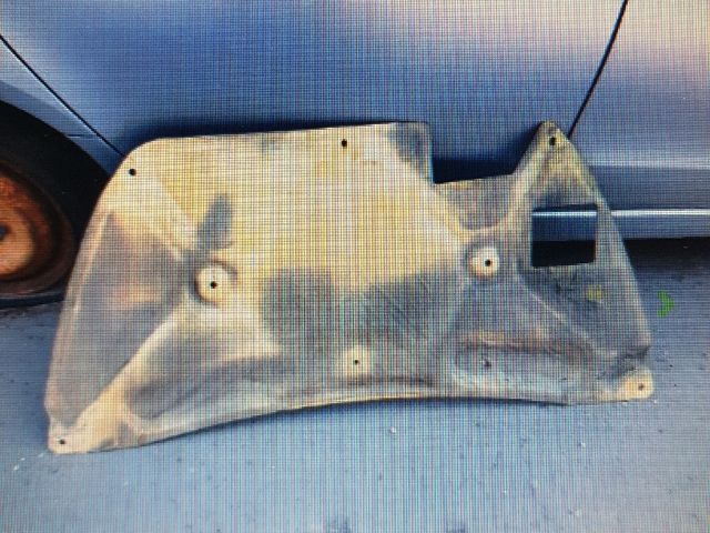 bontott MITSUBISHI LANCER Motorháztető Szigetelés