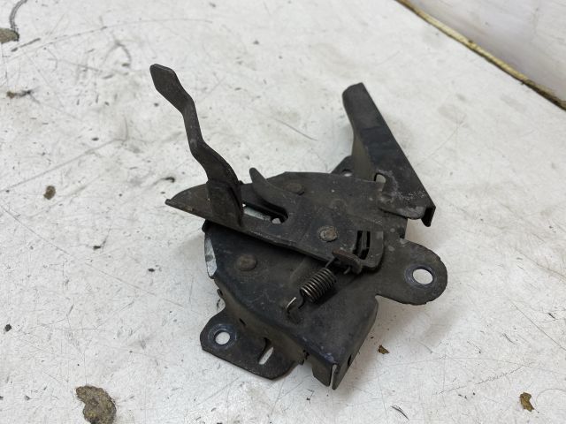 bontott MITSUBISHI LANCER Motorháztető Zárszerkezet