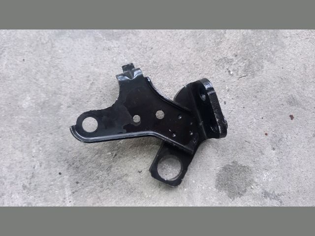 bontott MITSUBISHI LANCER Nívópálca Hüvely