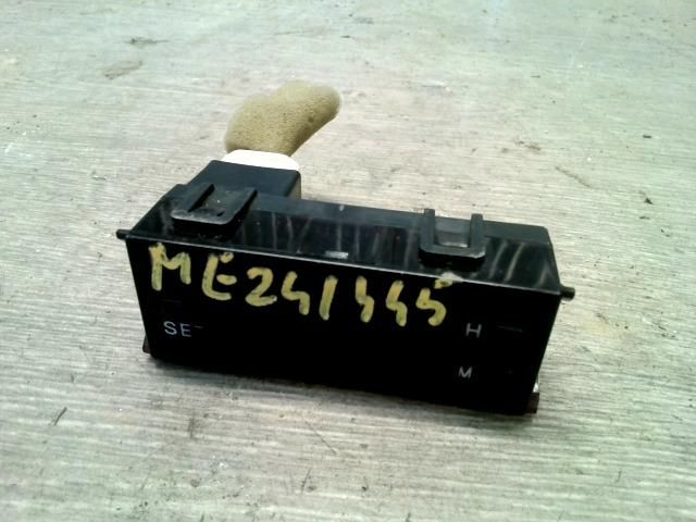 bontott MITSUBISHI LANCER Óra (Időmérő)