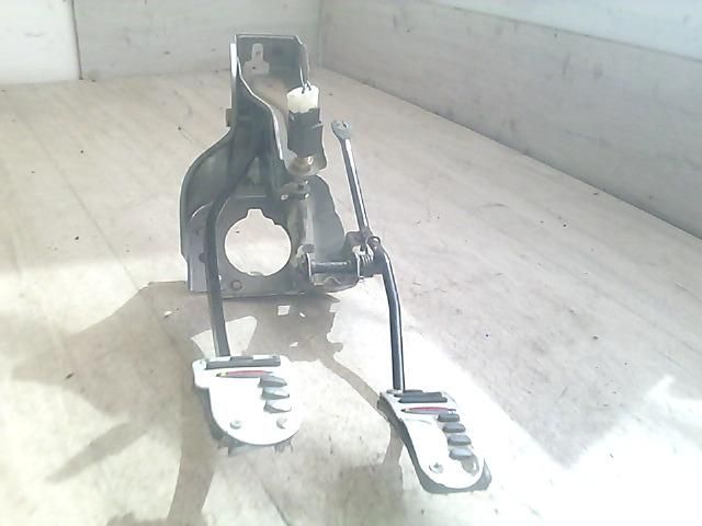 bontott MITSUBISHI LANCER Pedálbak