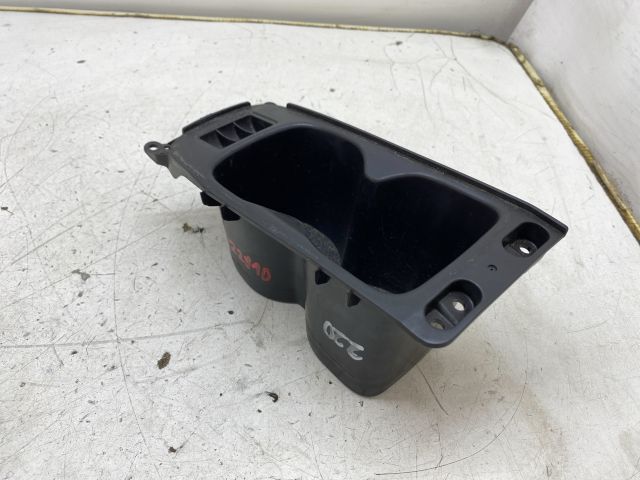 bontott MITSUBISHI LANCER Pohártartó