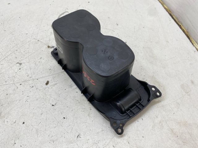 bontott MITSUBISHI LANCER Pohártartó