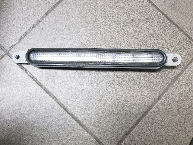 bontott MITSUBISHI LANCER Pótféklámpa