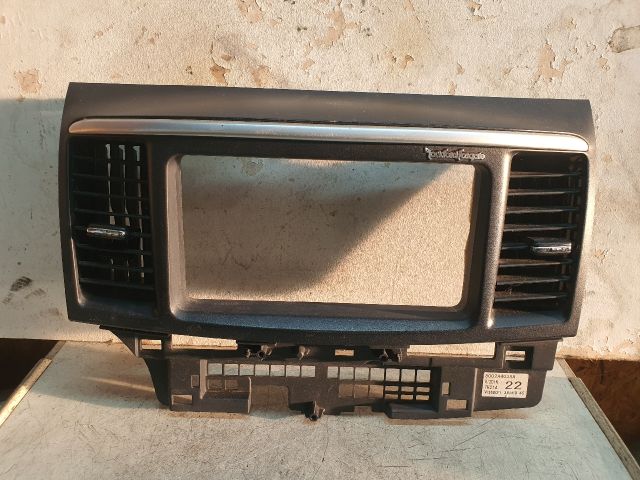 bontott MITSUBISHI LANCER Rádió / CD Keret