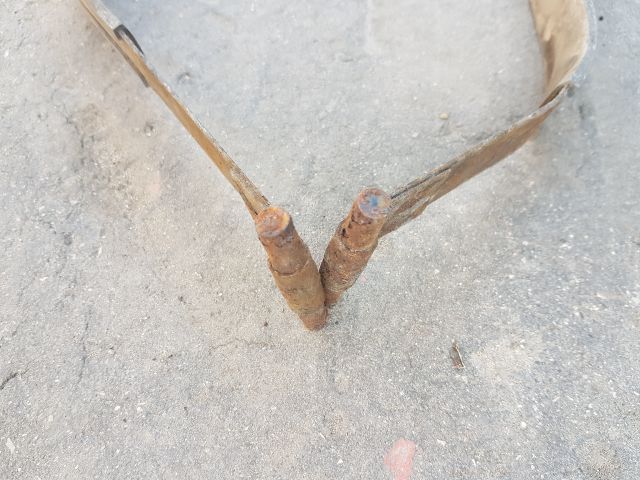 bontott MITSUBISHI LANCER Tank Tartó Pánt