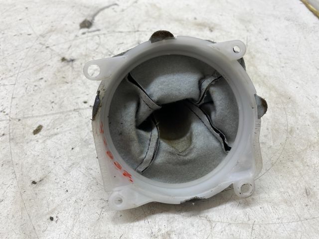 bontott MITSUBISHI LANCER Váltószoknya