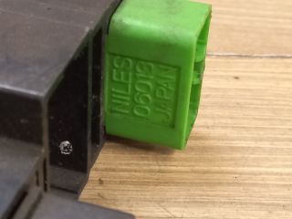 bontott MITSUBISHI LANCER Vészvillogó Kapcsoló