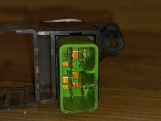 bontott MITSUBISHI LANCER Vészvillogó Kapcsoló