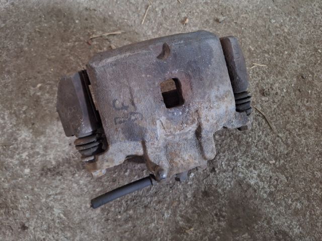 bontott MITSUBISHI LANCER VII Bal első Féknyereg Munkahengerrel