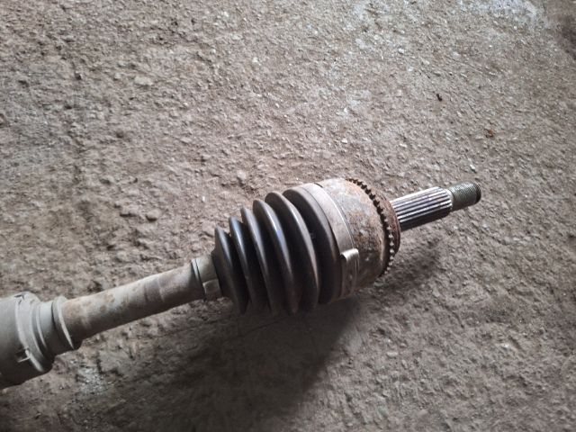 bontott MITSUBISHI LANCER VII Bal Féltengely