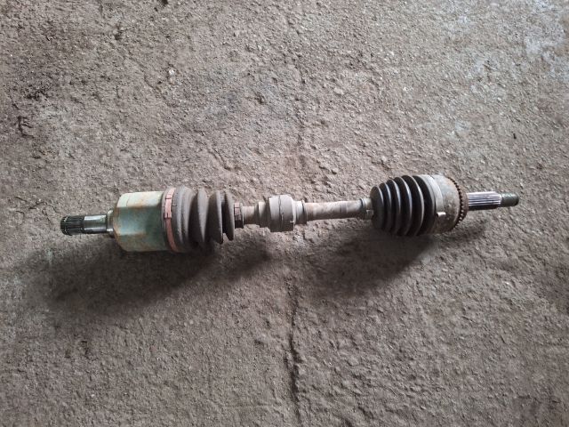 bontott MITSUBISHI LANCER VII Bal Féltengely