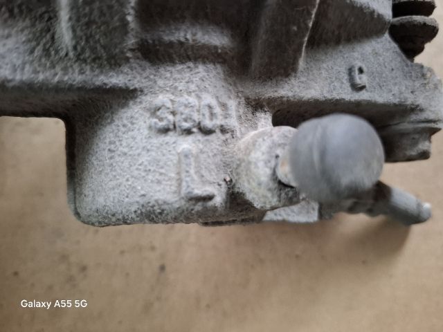 bontott MITSUBISHI LANCER VII Bal hátsó Féknyereg Munkahengerrel