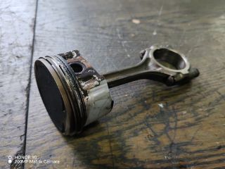 bontott MITSUBISHI LANCER VII Dugattyú és Hajtókar