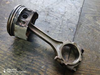 bontott MITSUBISHI LANCER VII Dugattyú és Hajtókar