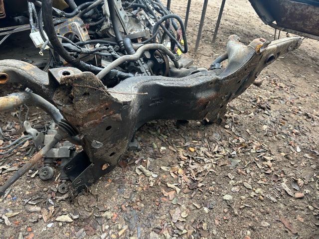 bontott MITSUBISHI LANCER VII Első Bölcső