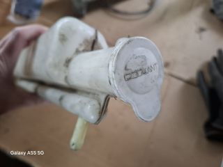 bontott MITSUBISHI LANCER VII Kiegyenlítő Tartály