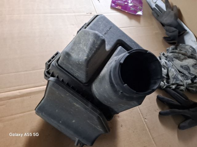 bontott MITSUBISHI LANCER VII Légszűrő Ház