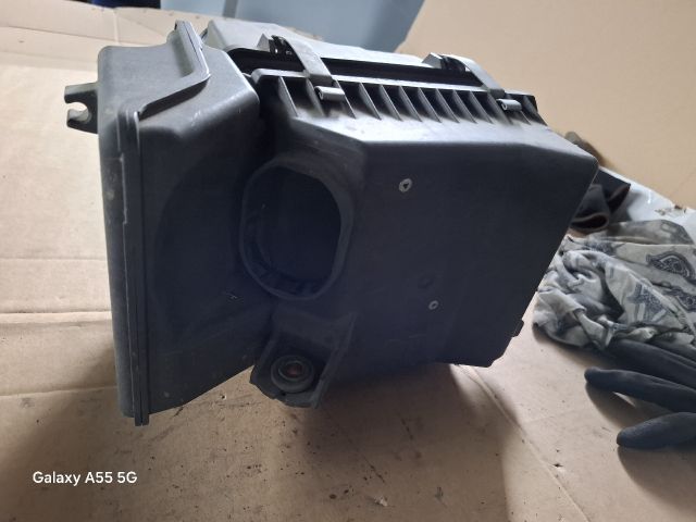 bontott MITSUBISHI LANCER VII Légszűrő Ház