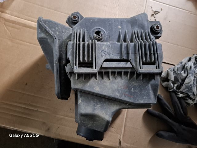 bontott MITSUBISHI LANCER VII Légszűrő Ház